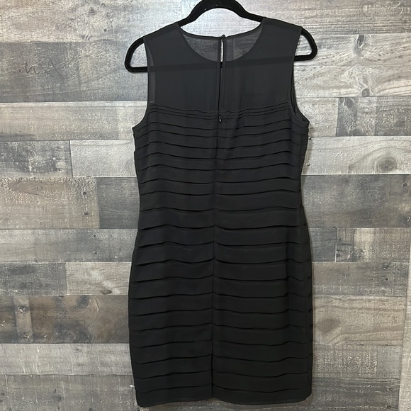Classy Sleeveless Calvin Klein Midi Black Dress - Picture 4 of 8